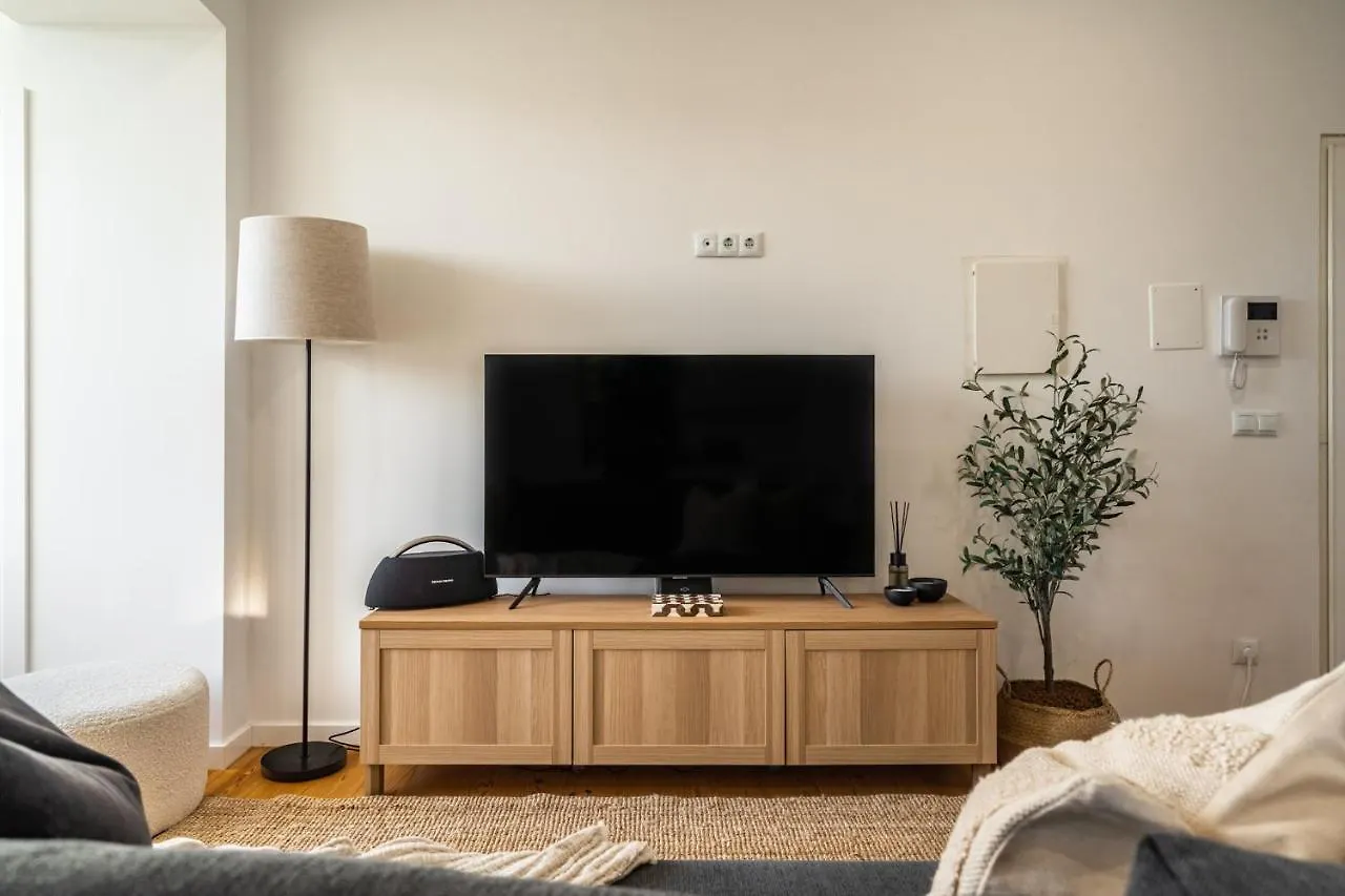 Akicity Ourique White Lisboa البرتغال