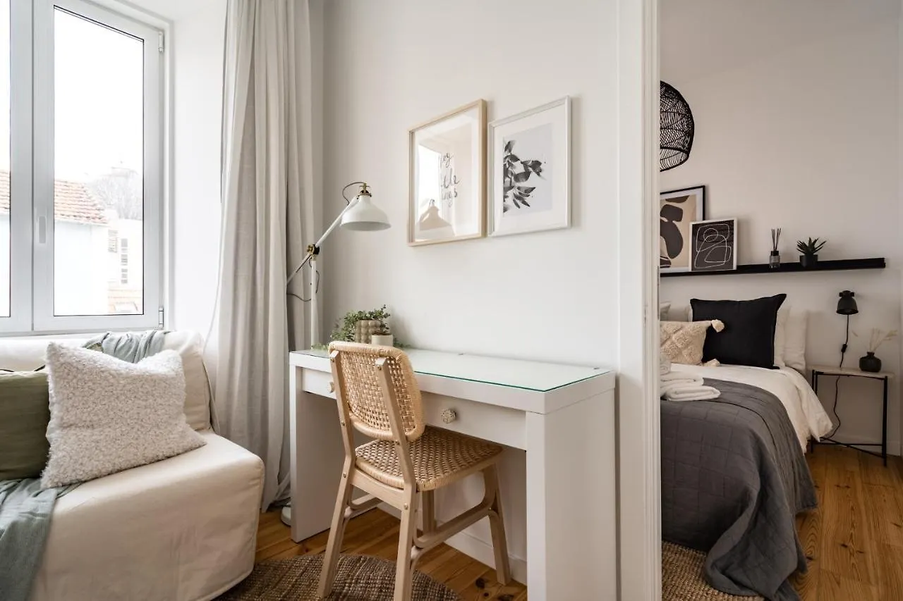 Akicity Ourique White Lisboa 0*,